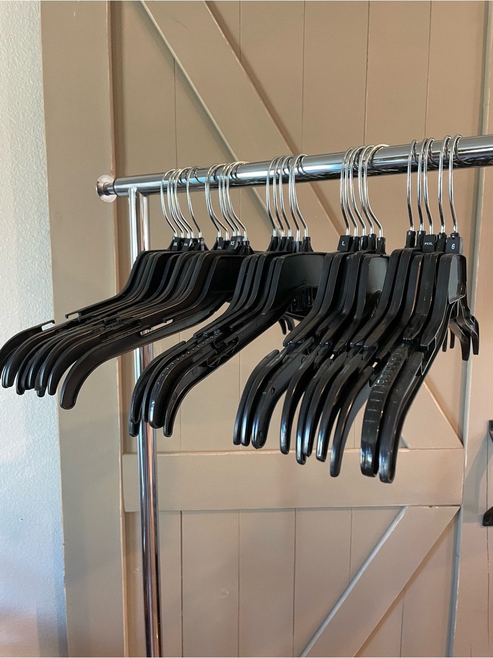 Set of 25 Black Plastic Retail Clothing Hangers